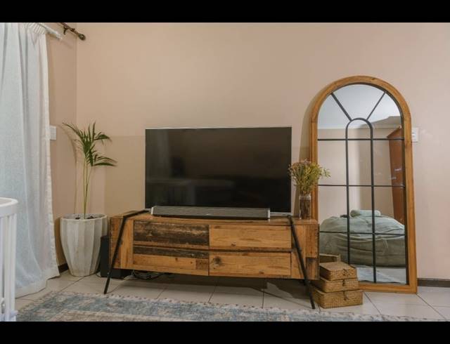 2 BEDROOM APARTMENT FOR SALE IN WESTVILLE